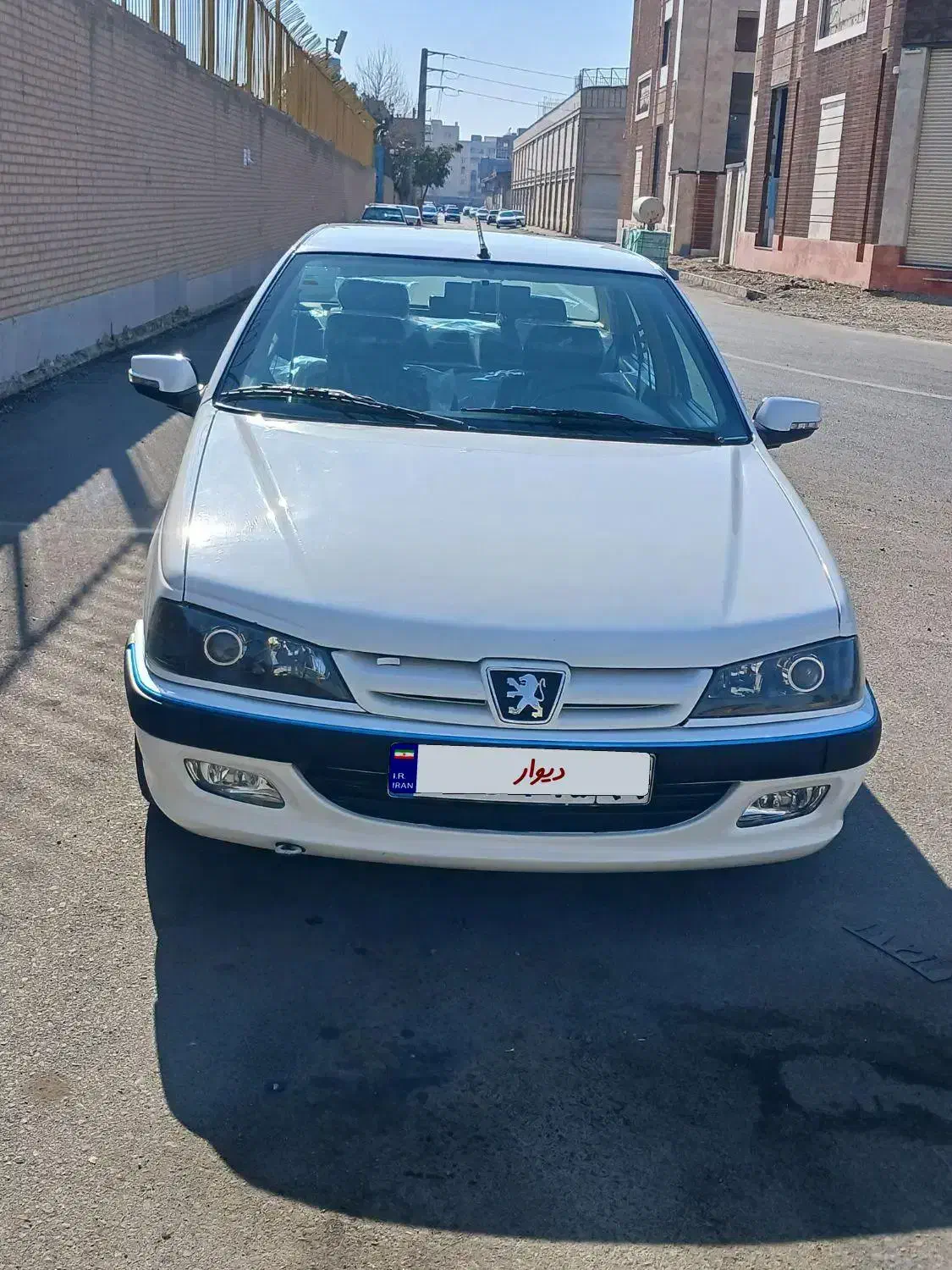 پارس ۹۵ سفید دنده‌ای ۱۷۶هزار|خودرو سواری و وانت|باقرشهر, |دیوار