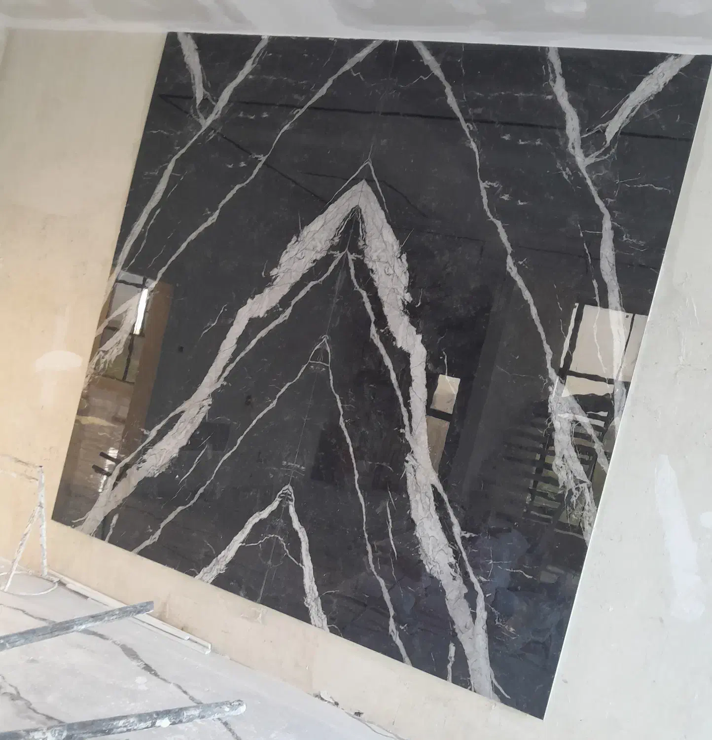 کاشی و سرامیک|خدمات پیشه و مهارت|میانه, |دیوار