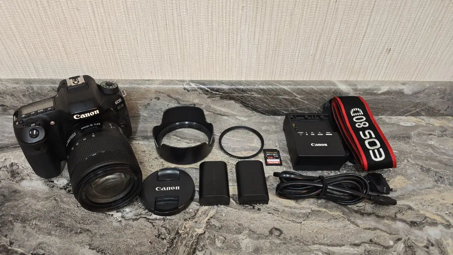 دوربین کنون 80d با لنز 135-18|دوربین عکاسی و فیلم‌برداری|شیراز, مبعث|دیوار