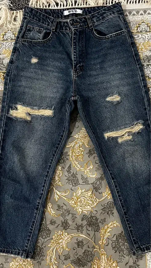 شلوار لی|لباس|قم, نیروگاه|دیوار