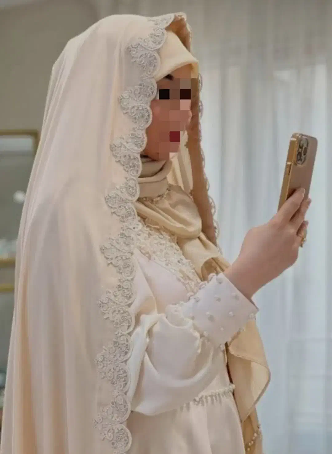 چادر عروس جواهردوزی و مرواریددوزی|لباس|مشهد, حرم مطهر رضوی|دیوار