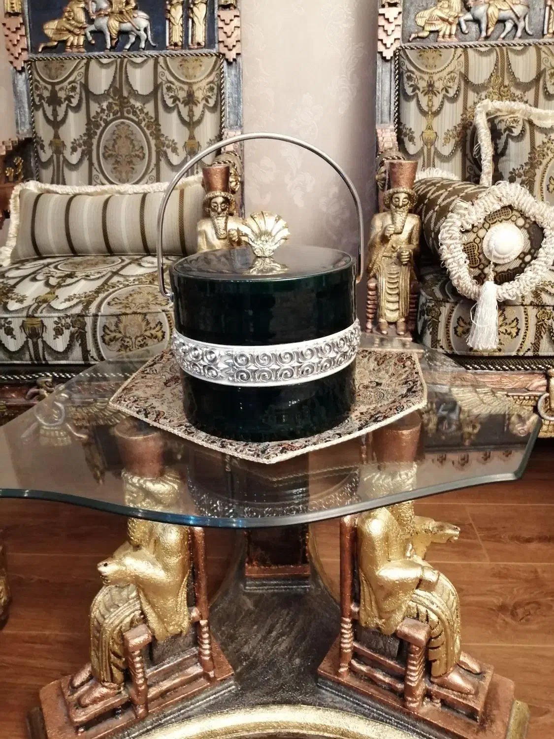 یخ دان عتیقه|کلکسیون اشیاء عتیقه|تبریز, |دیوار