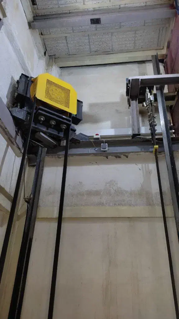 اسانسور گرلس و روملس|مصالح و تجهیزات ساختمان|تهران, کوی نصر مهرآباد|دیوار