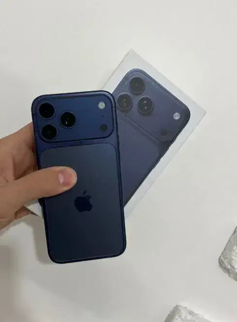 17 pro Max فول کپی|موبایل|یاسوج, |دیوار