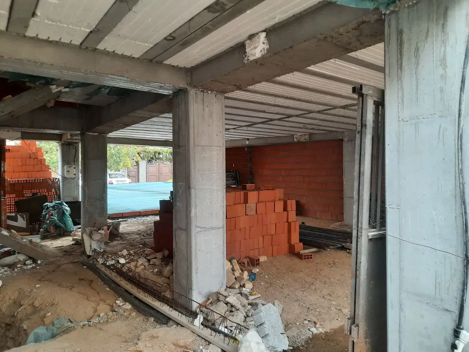 پیش فروش سه طبقه سه واحد|پیش‌فروش املاک|بجنورد, |دیوار