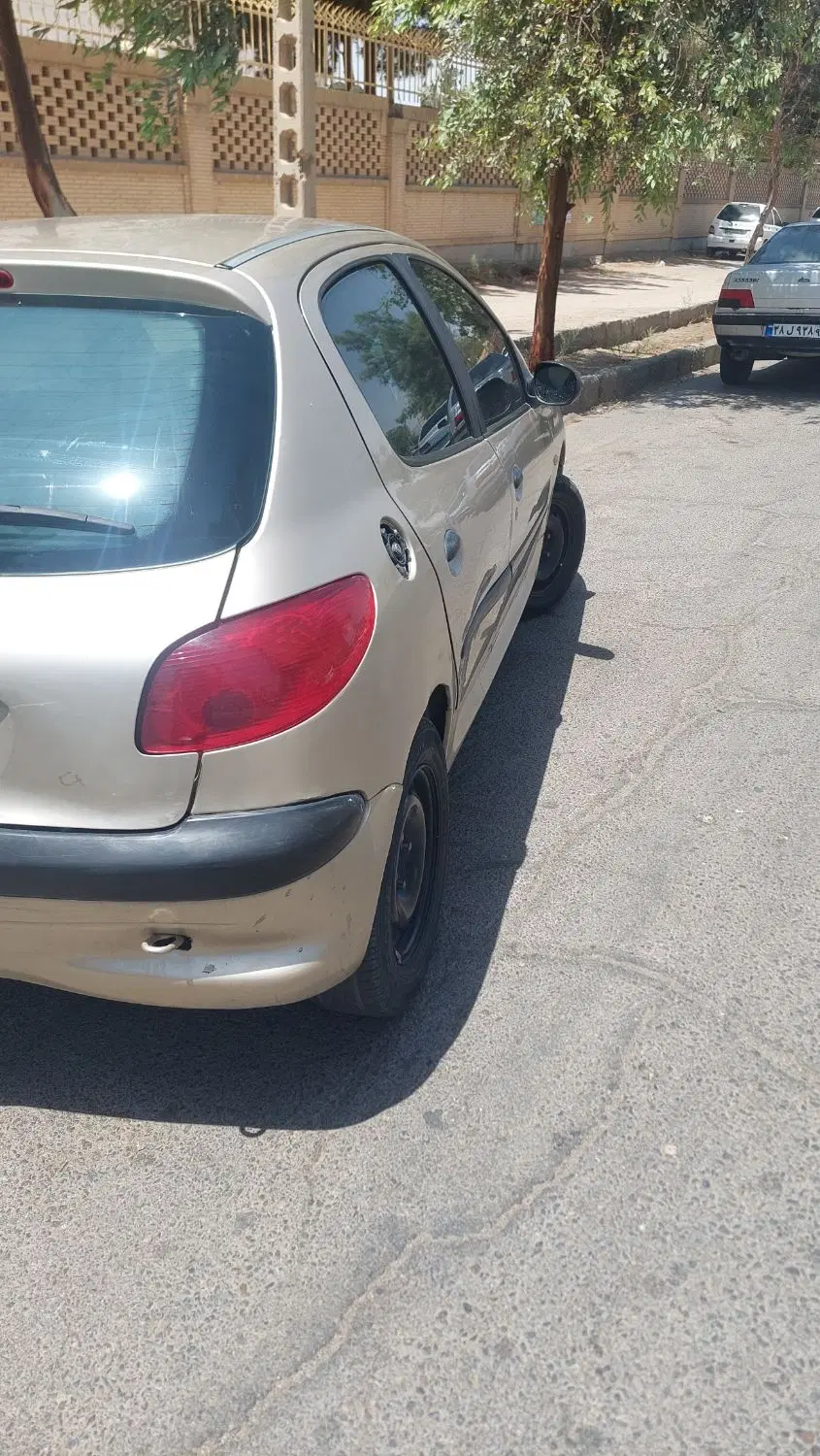 ۲۰۶ مدل ۸۳|خودرو سواری و وانت|زاهدان, |دیوار