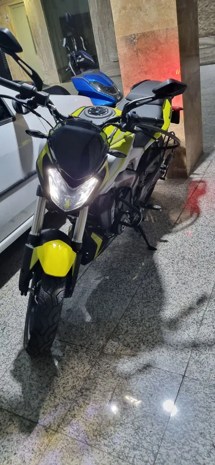 باجاج دومینار 250|موتورسیکلت|تهران, بهارستان|دیوار