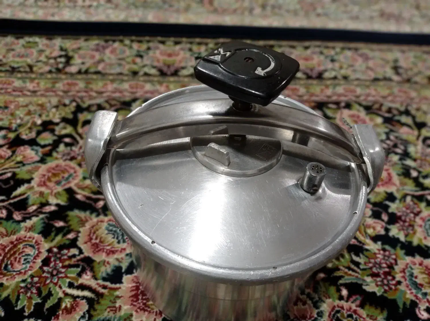 زودپز 6 لیتری سالم|ظروف پختوپز|ایلام, |دیوار