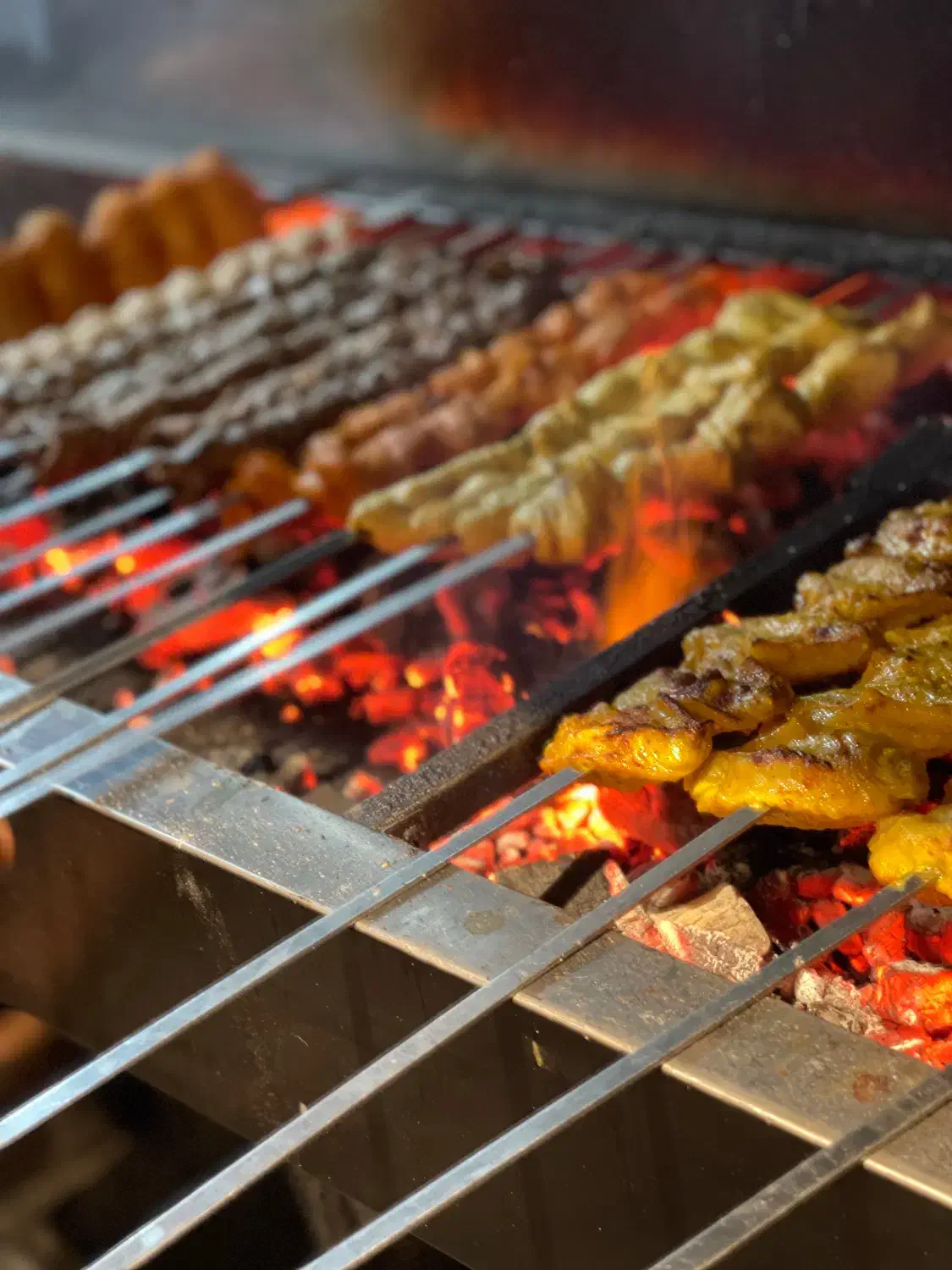 خدمات|استخدام خدمات فروشگاه و رستوران|تهران, تجریش|دیوار