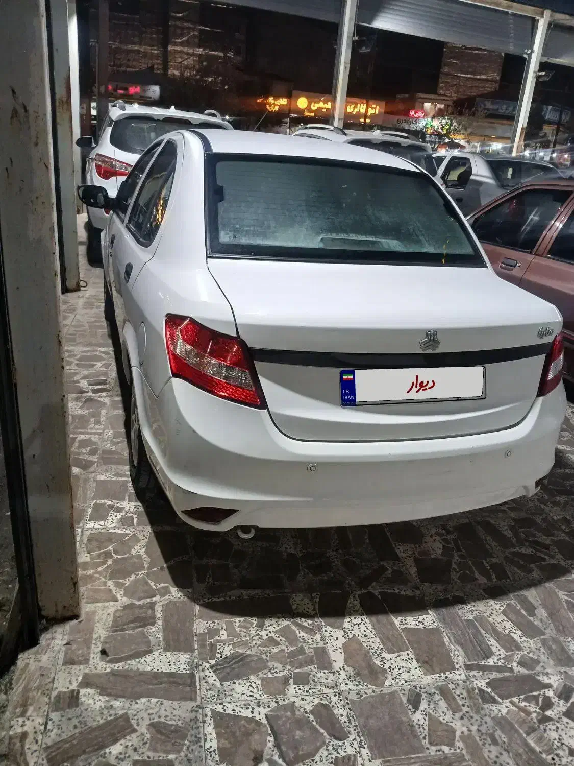 ساینا ۹۸ بی رنگ و ضربه سالم|خودرو سواری و وانت|رشت, پورسینا|دیوار