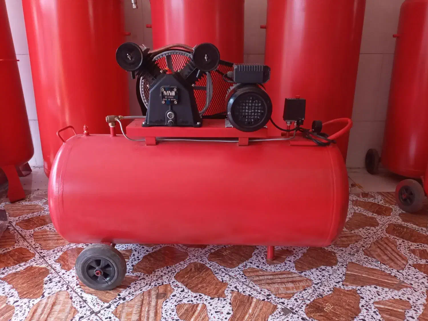 سیلندر باد.کمپرسور باد.پمپ باد 250و350لیتری|فروشگاه و مغازه|رباط‌کریم, رباط‌کریم|دیوار