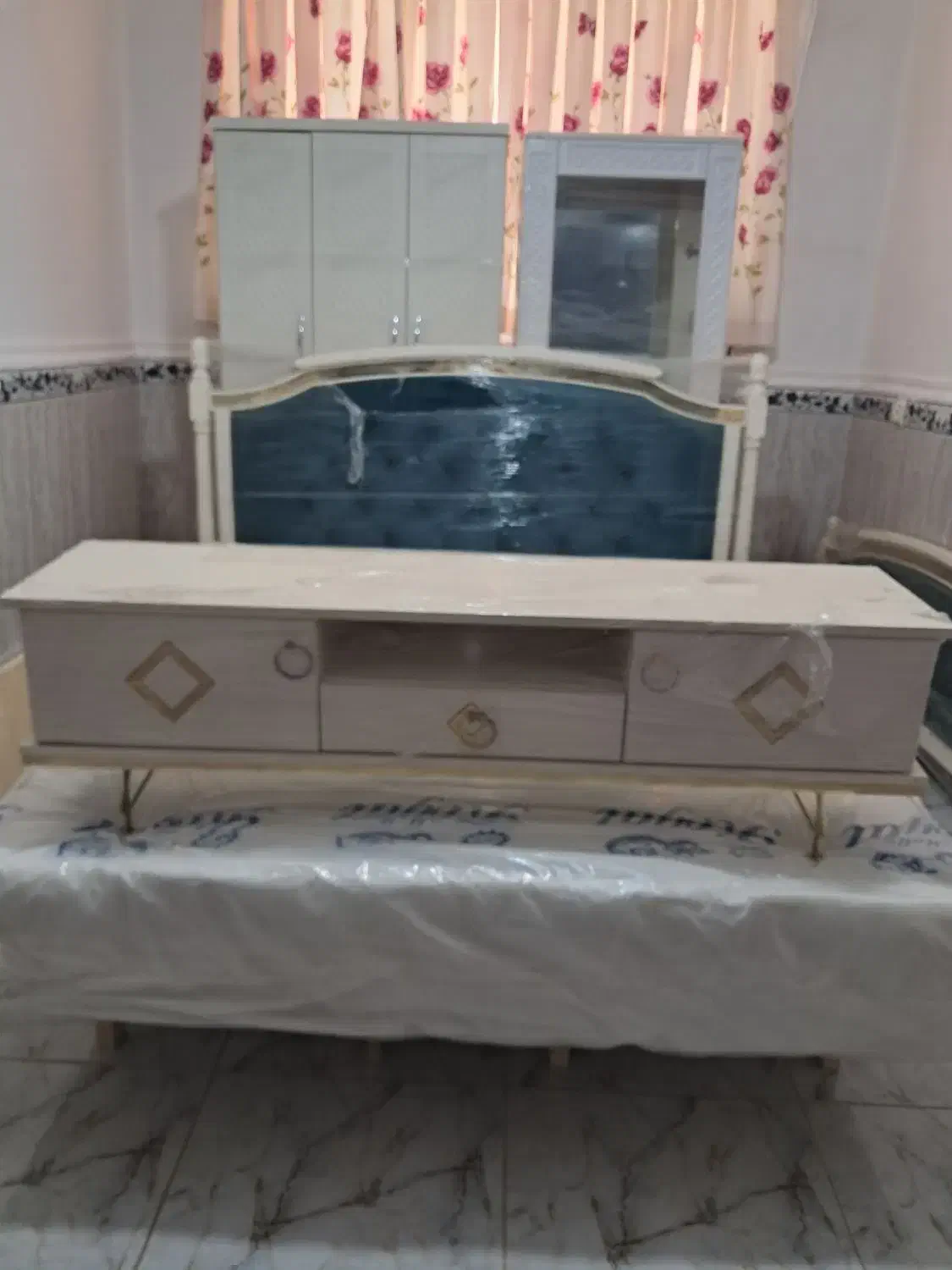 تعدادی از وسایل خانگی همه وسایل نو هستن|ماشین لباسشویی و خشککن لباس|همدان, |دیوار