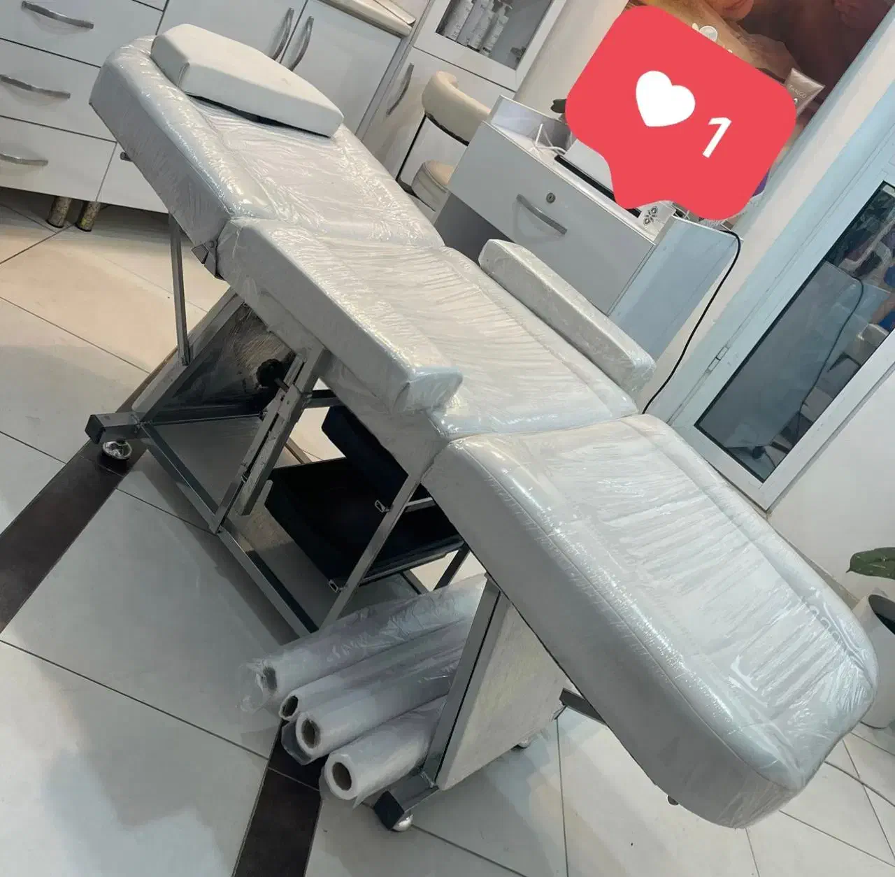 تخت فشیال برای سالنهای زیبایی|آرایشگاه و سالنهای زیبایی|ساری, |دیوار