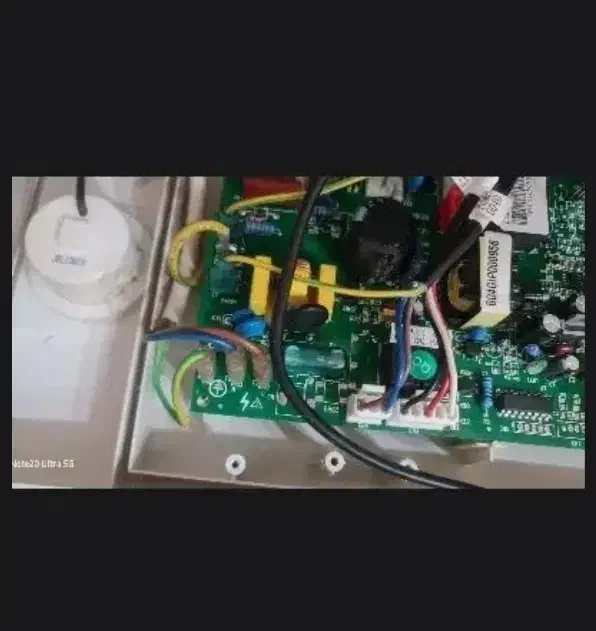 تعمیرات تخصصی پکیج و آبگرمکن کمترین زمان|خدمات پیشه و مهارت|رشت, سعدی (تختی)|دیوار