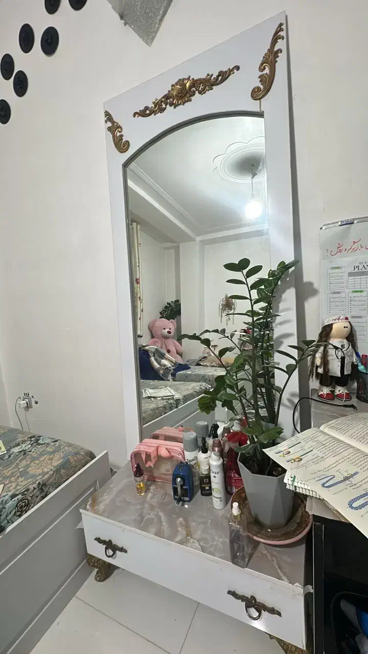 دکور آرایشگاه زنانه|آرایشگاه و سالن‌های زیبایی|شیراز, حجت آباد|دیوار