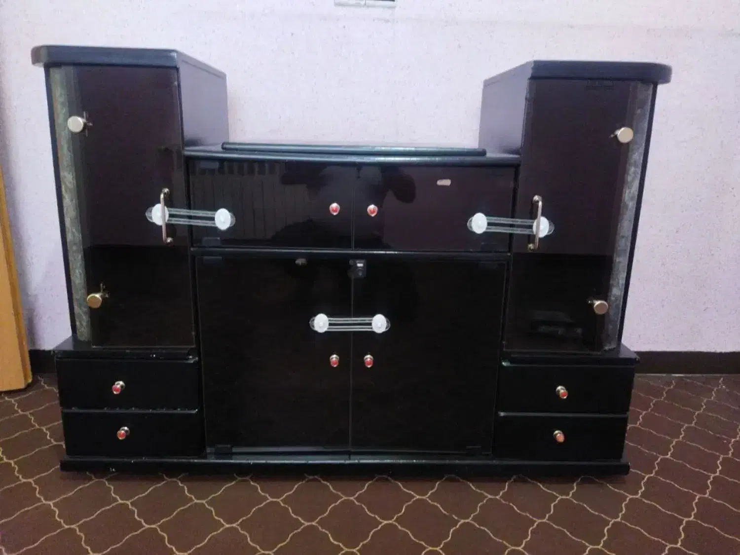 فروش فوری|میز تلویزیون|بروجن, |دیوار