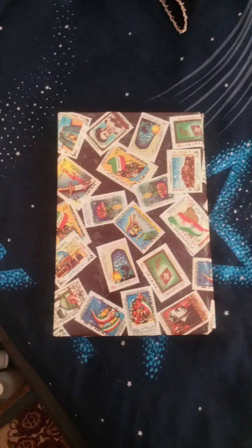 یک آلبوم تمبر کلکسیونی وقدیمی ویک اسکناس ۲۰ ریالی|کلکسیون سکه، تمبر، اسکناس|ایلام, |دیوار