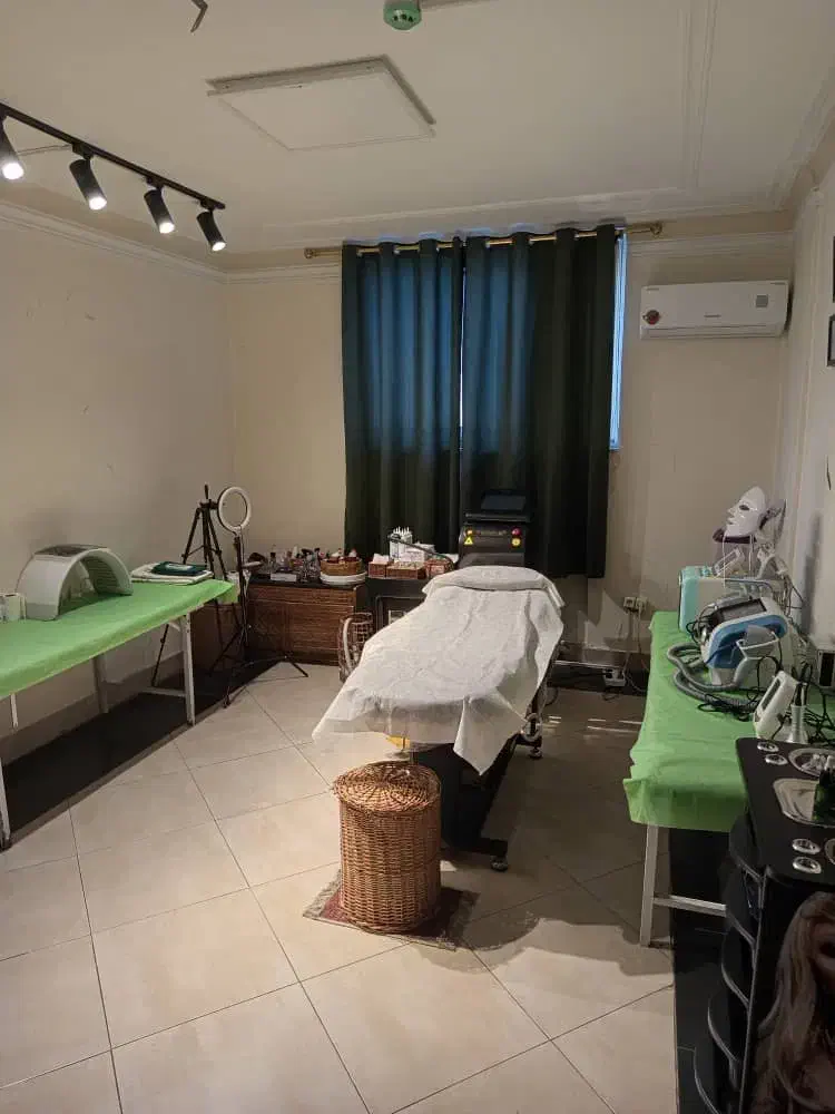 لیزر موهای زائد|خدمات آرایشگری و زیبایی|رشت, سعدی (تختی)|دیوار