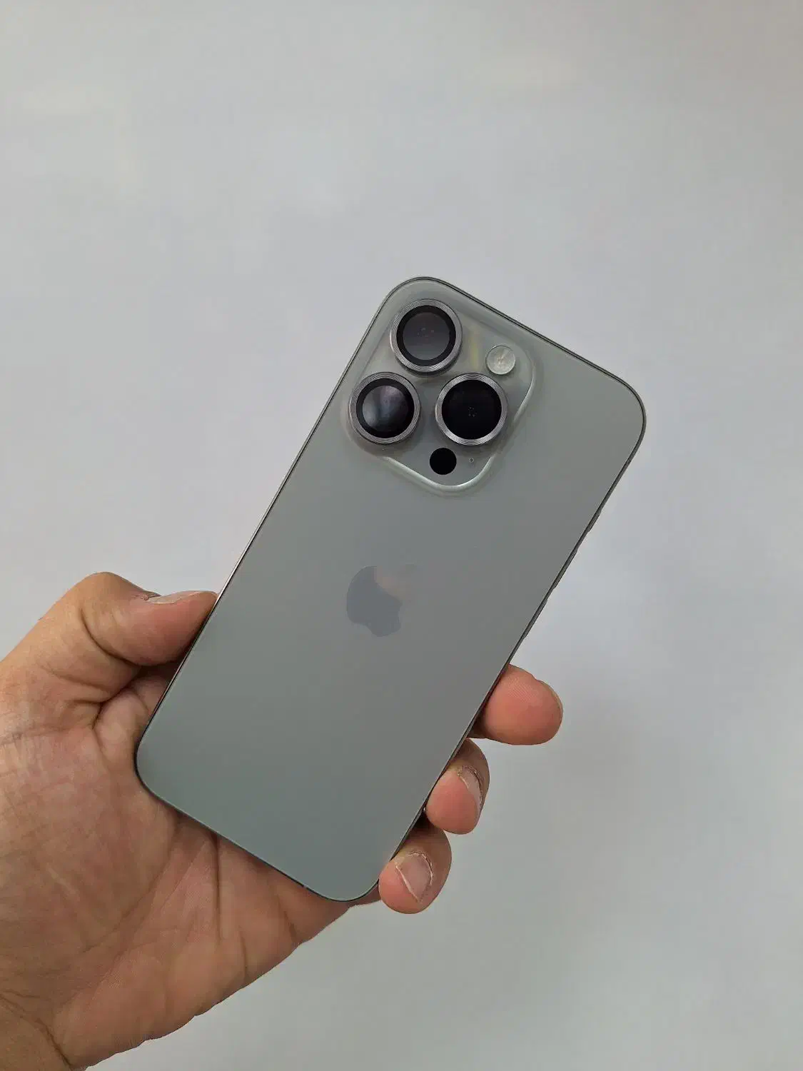 آیفون 15پرو (۱۲۸) درحد ایرپاد پرو ۲|موبایل|تهران, کیانشهر|دیوار