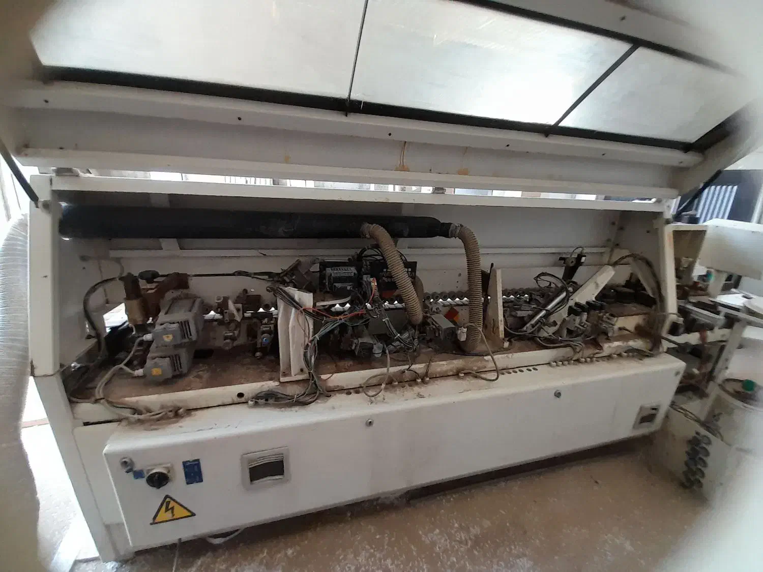 دستگاه لبه چسبان ایتالیایی|ماشینآلات صنعتی|بندرلنگه, |دیوار