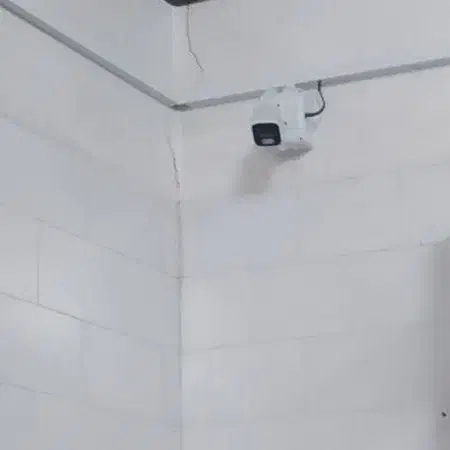 دوربین مداربسته|دوربین مداربسته|بردسیر, |دیوار