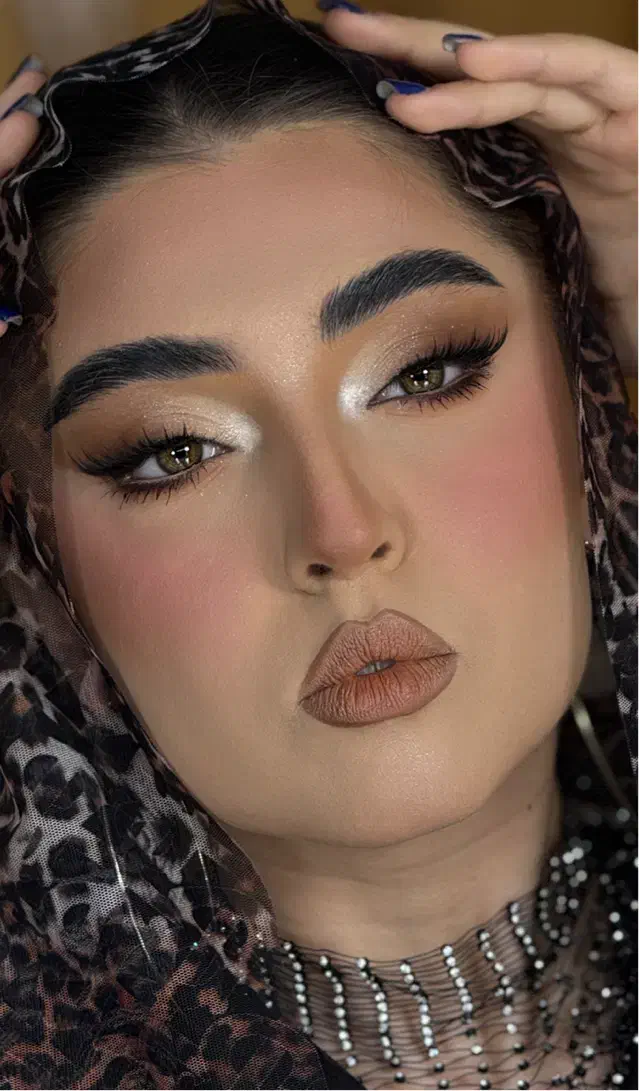 خدمات تخصصی عروس و همراهی آموزش،میکاپ|خدمات آموزشی|مشهد, وکیلآباد|دیوار