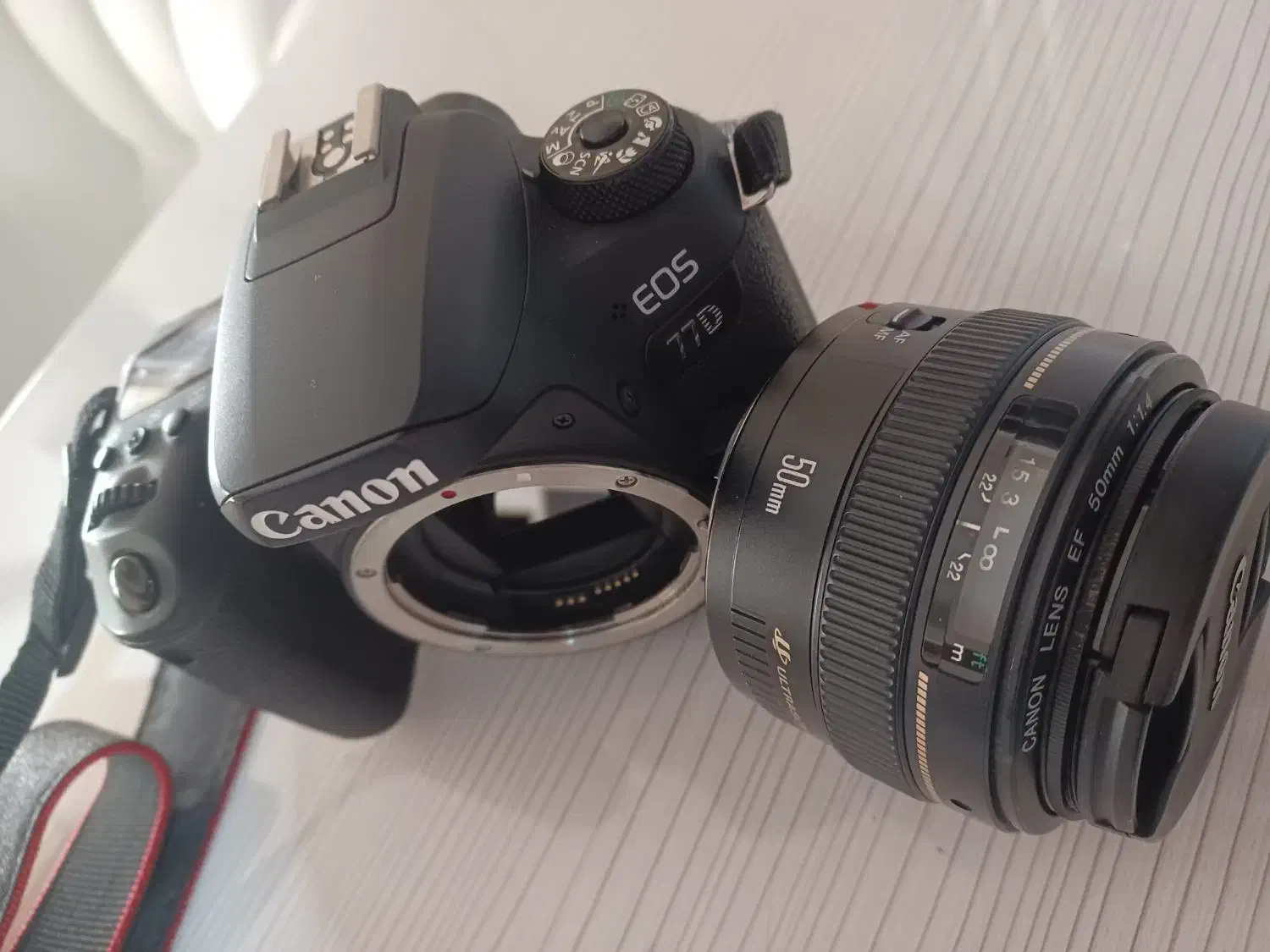 دوربین عکاسی و فیلمبرداری کنان 77D بسیار تمیز|دوربین عکاسی و فیلمبرداری|شاهینشهر, پاسداران|دیوار