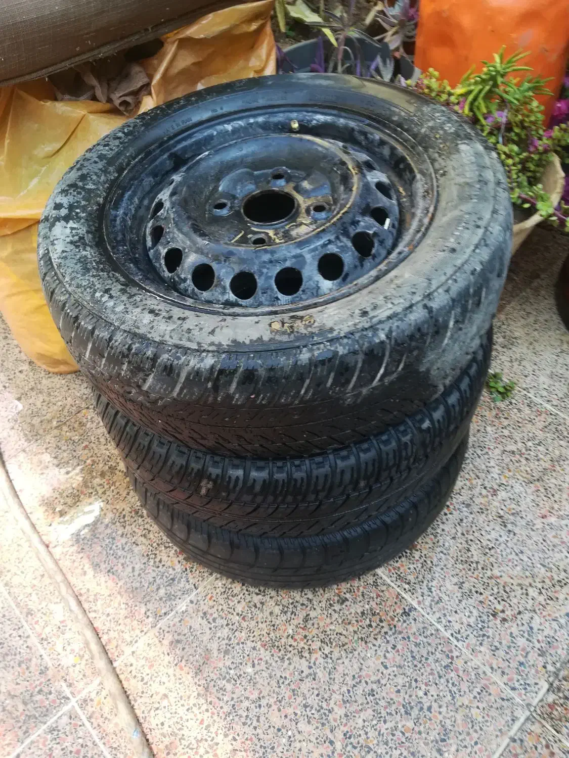 لاستیک/تایر پراید/رینگ لاستیک پراید|قطعات یدکی و لوازم جانبی|شیراز, شاپورجان|دیوار