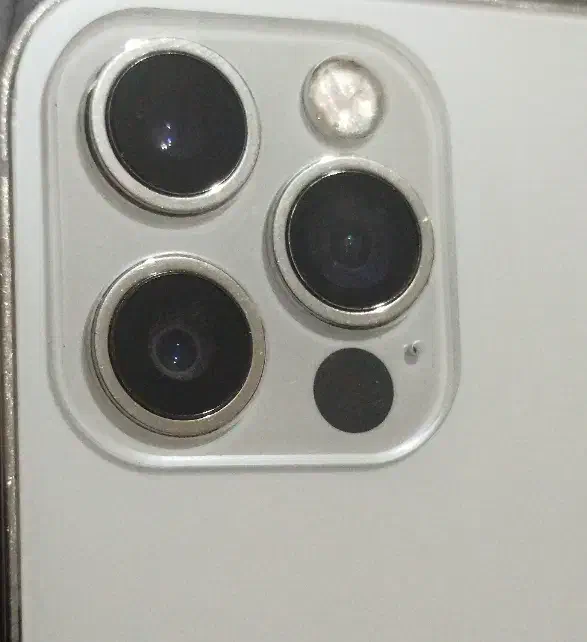 ایفون ۱۲ پرو ۲۵۶ گیگ سفید|موبایل|رشت, رشتیان|دیوار