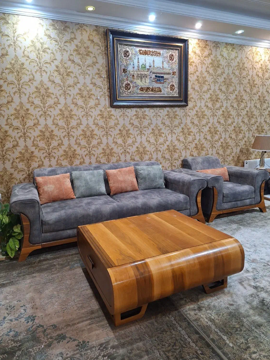 مبلمان و میز|مبلمان خانگی و میز عسلی|قم, زنبیل آباد|دیوار