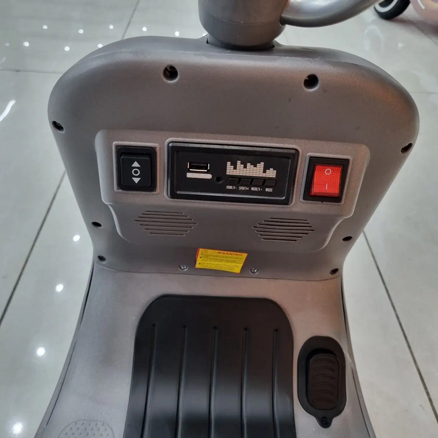 موتورشارژی وسپا اورجینال|اسباب‌‌بازی|بندر ماهشهر, |دیوار