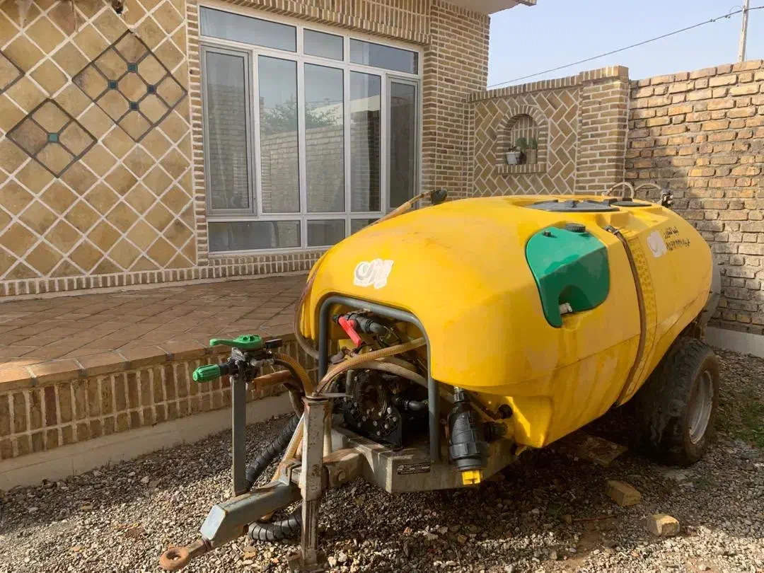 سمپاش باغی توربوجت ۲۰۰۰ لیتری زیر قیمت بازار|ماشین‌آلات صنعتی|مشهد, هنرستان|دیوار