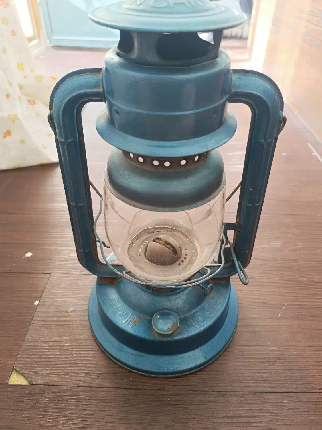 فانوس|کلکسیون اشیاء عتیقه|کرج, باغستان|دیوار