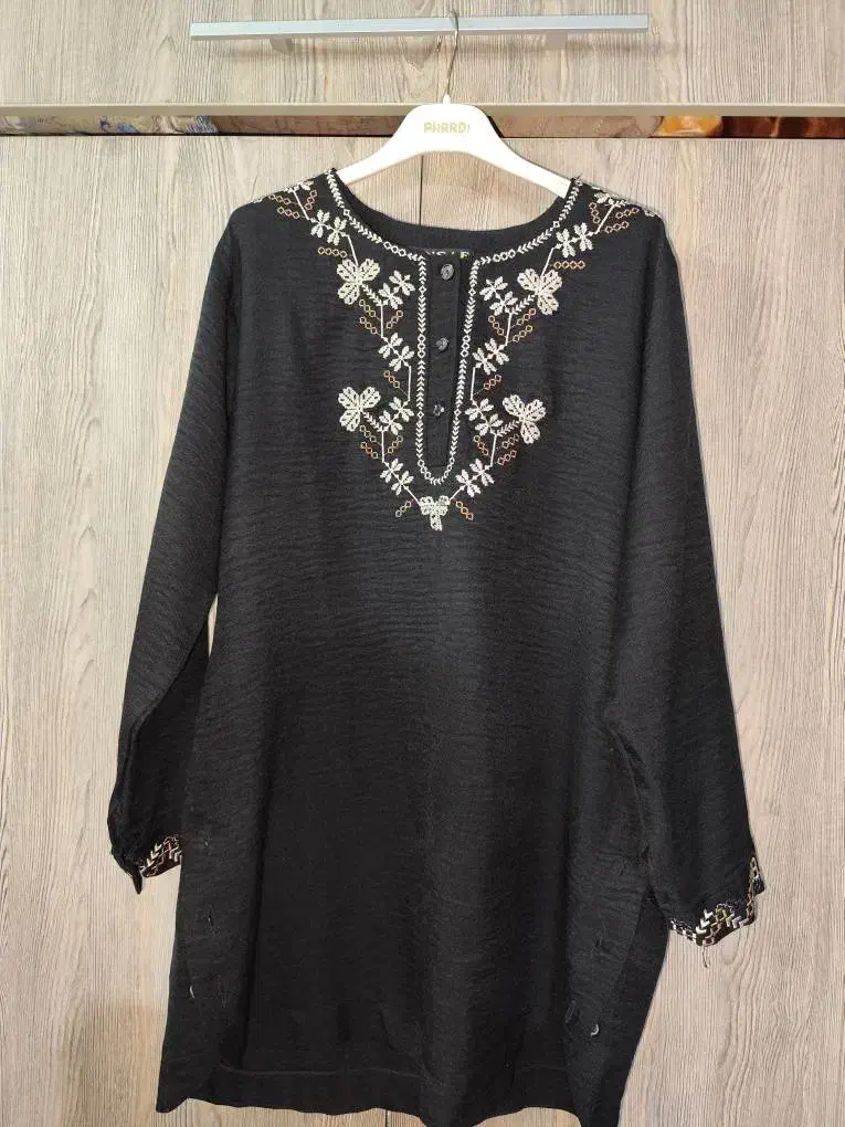 لباس|لباس|تهران, مینای جنوبی|دیوار