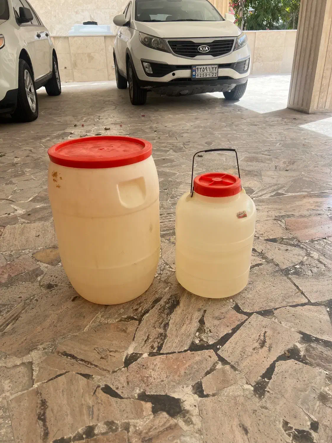 خانه و آشپزخانه|ظروف نگهدارنده، پلاستیکی، یک‌بارمصرف|کیش, |دیوار