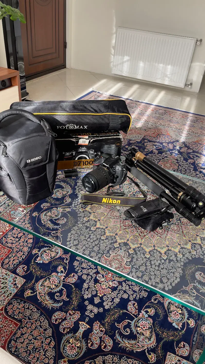 دوربین نیکون Nikon D7100 با لنز 18-140mm و‌سه پایه|دوربین عکاسی و فیلم‌برداری|تهران, امامت|دیوار