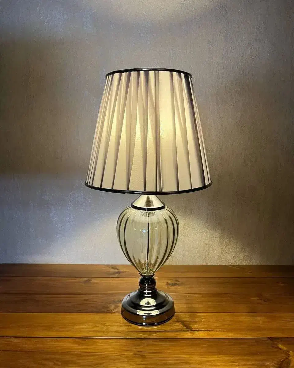 آباژور رومیزی چراغ خواب|چراغ خواب و آباژور|هشتگرد, شهرک ولیعصر (مصلی)|دیوار