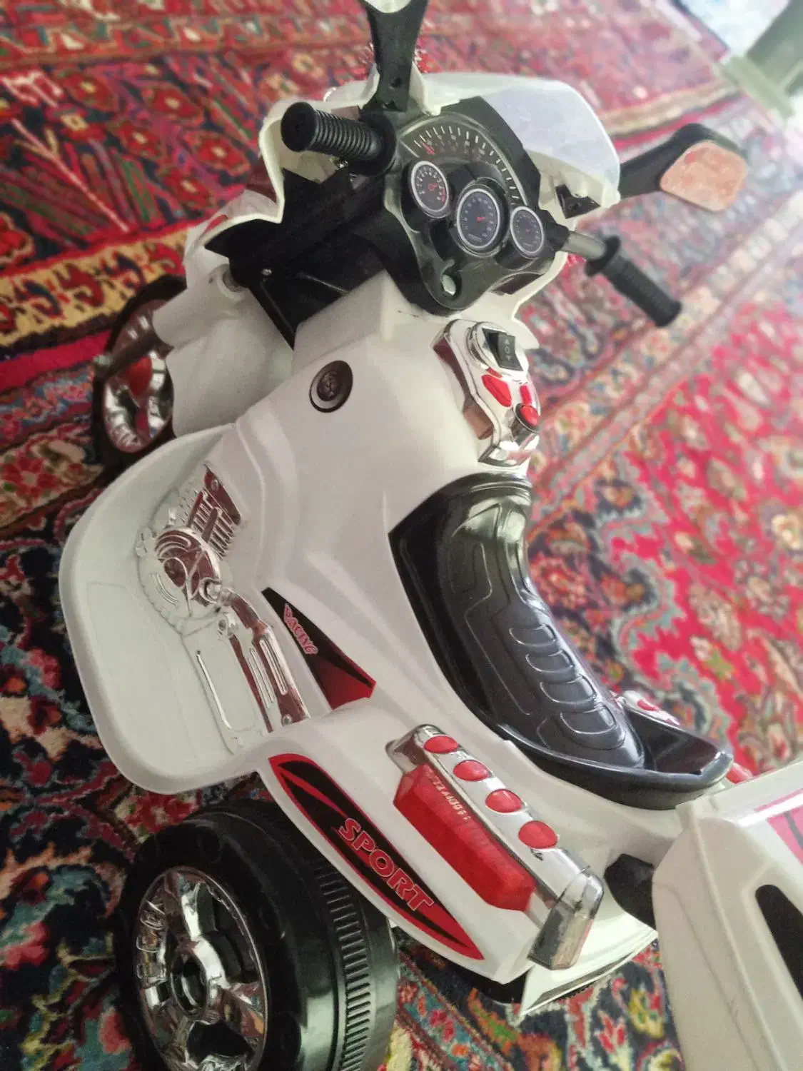 موتور شارژی کاملا نو|اسباب‌بازی بچه|بناب, |دیوار