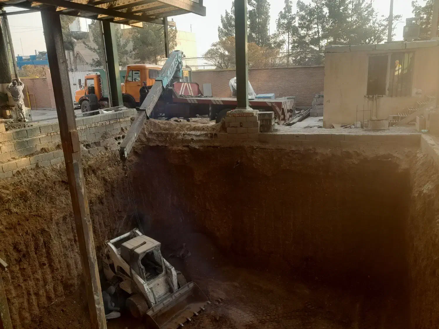 اجاره بابکت ومینی بیل بیل بکهو|خدمات حمل و نقل|چهارباغ, |دیوار