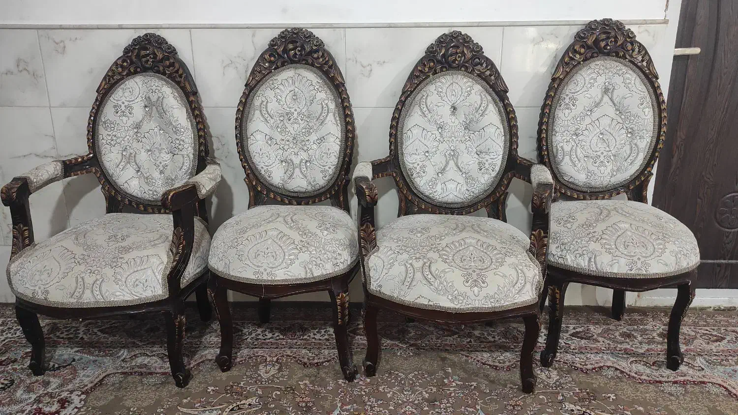 مبل استیل سلطنتی ۱۳ نفره ۷نفر بادسته+۶نفر بی دسته|مبلمان خانگی و میز عسلی|قم, دروازه کاشان|دیوار