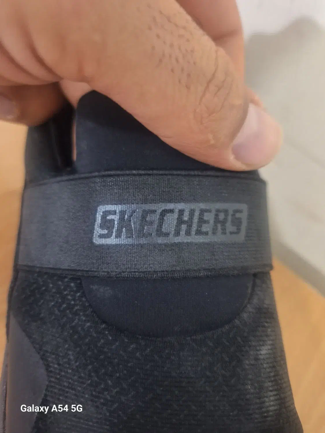 کفش|کیف، کفش، کمربند|کاشان, راوند|دیوار