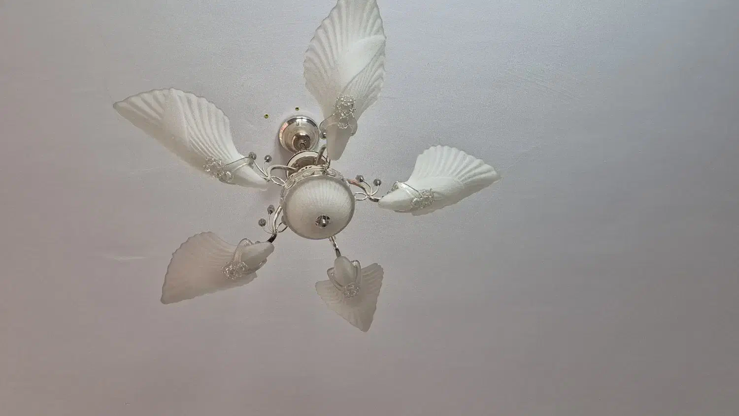 لوستر پنج شاخه بزرگ|لوستر و چراغ آویز|اصفهان, بیدآباد|دیوار