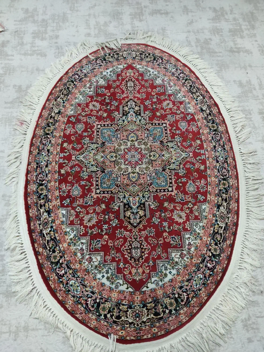 فرش بیضی|فرش|تبریز, |دیوار