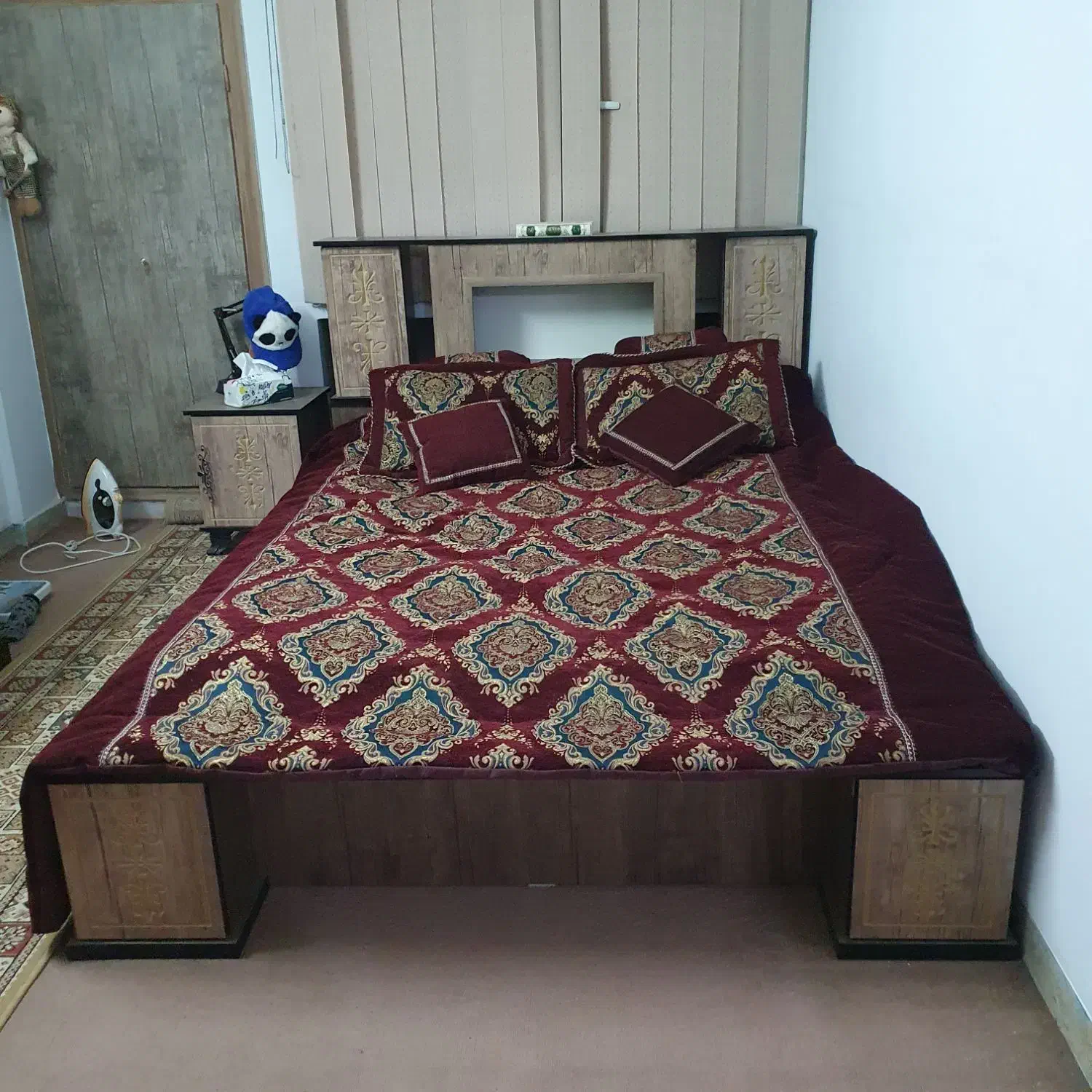 تخت دو نفره در حد نو|تخت و سرویس خواب|اصفهان, بهارستان|دیوار