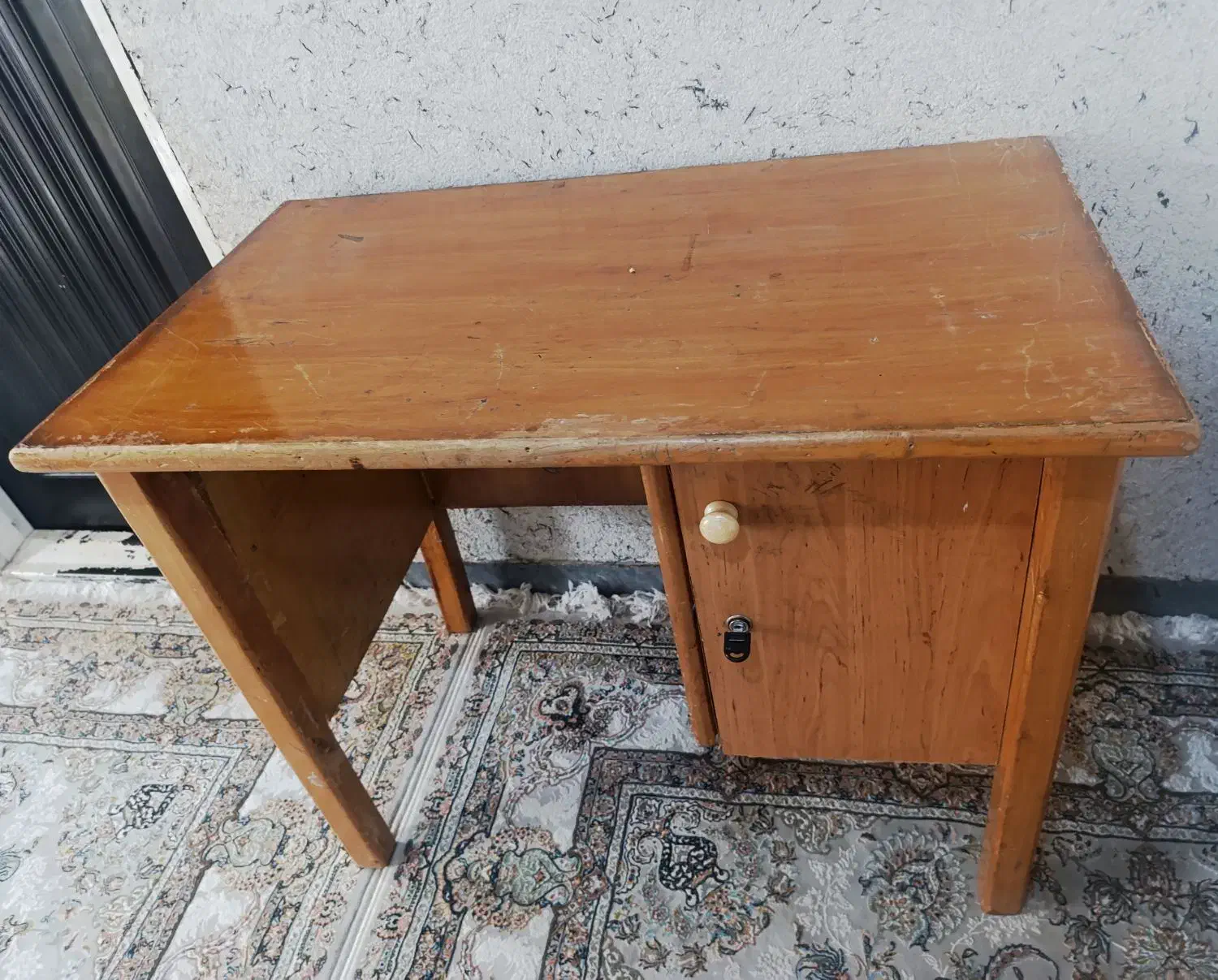 میز|میز تحریر و کامپیوتر|خرمآباد, |دیوار