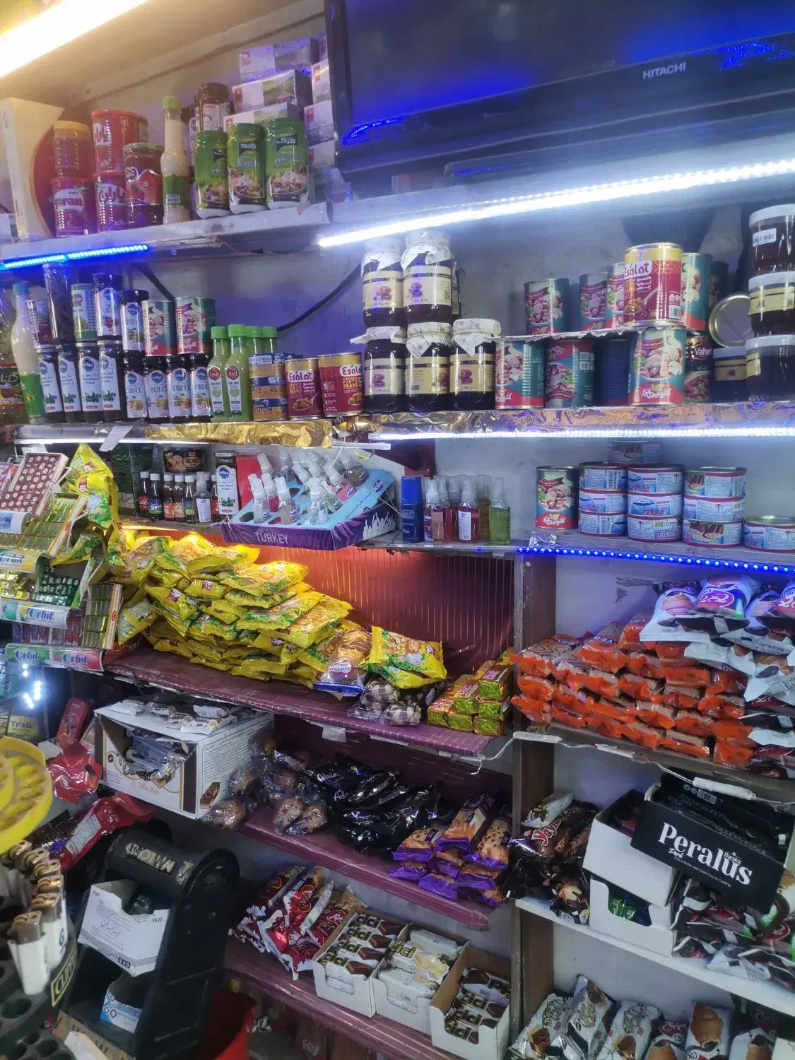 نیازمند کارگر سوپرمارکت|استخدام خدمات فروشگاه و رستوران|ارومیه, |دیوار