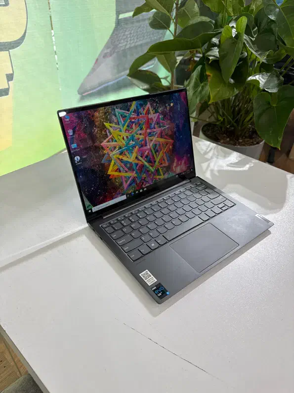 Lenovo yoga|رایانه همراه|شیراز, ملاصدرا|دیوار