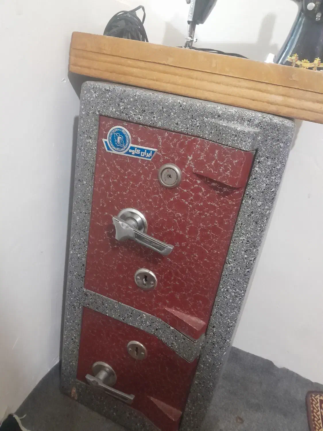 گاو صندوق|ابزارآلات|لالجین, |دیوار