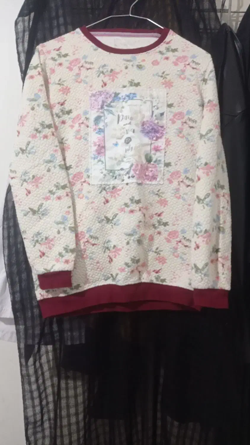 پنج تا لباس بافت|لباس|دامغان, |دیوار