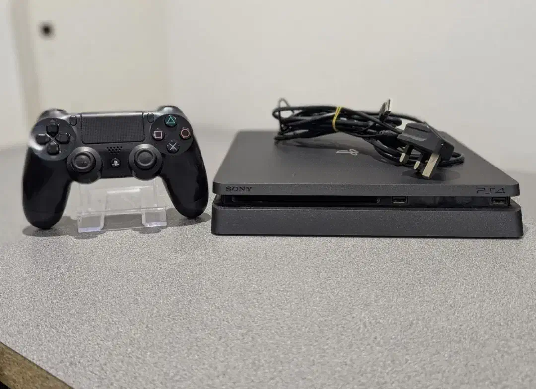 پلی استیشن 4 اسلیم دو دسته ps4 slim|کنسول، بازی ویدئویی و آنلاین|ساری, |دیوار